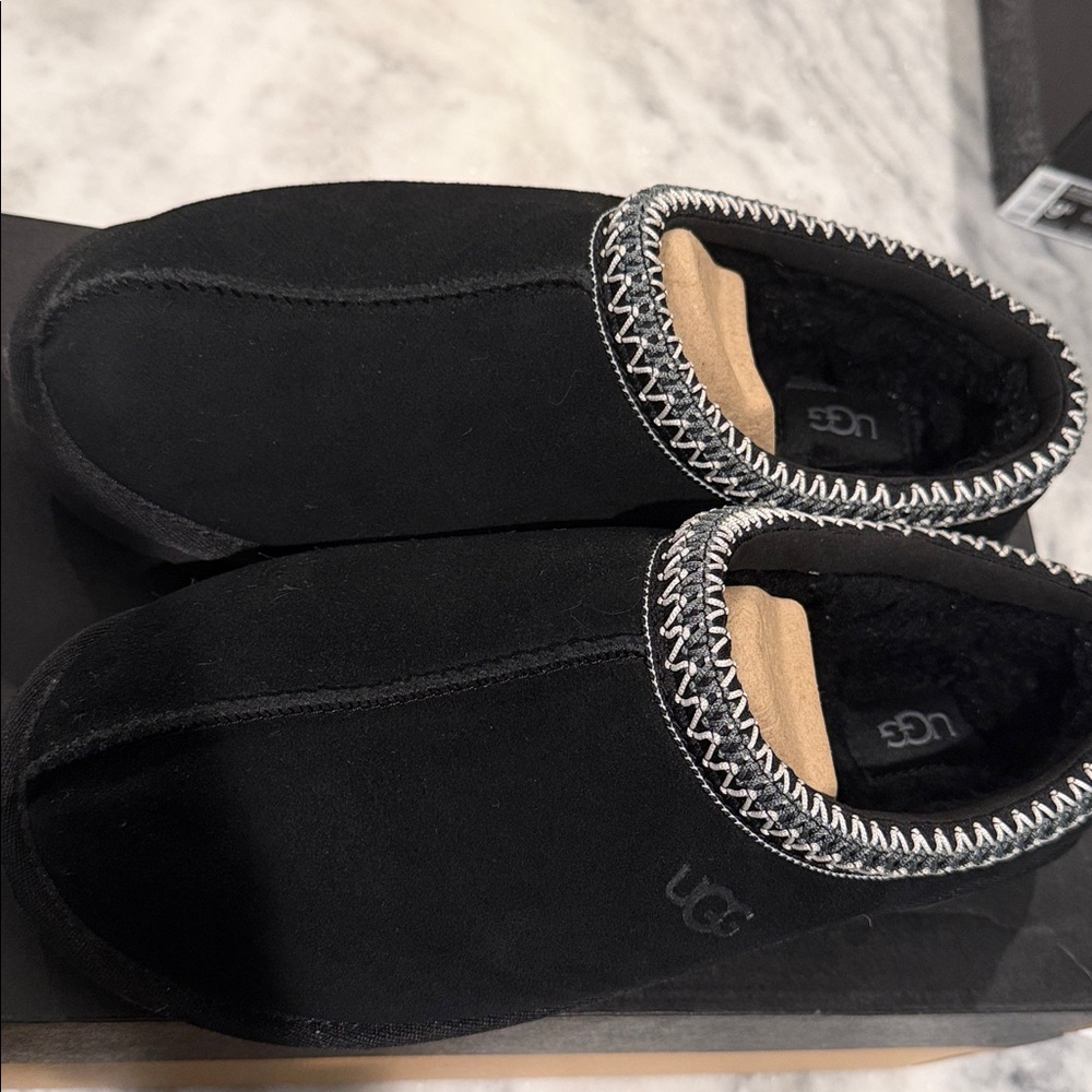 UGG Men's Tasman Slipper Black Suede Shearling Clogs Size 10